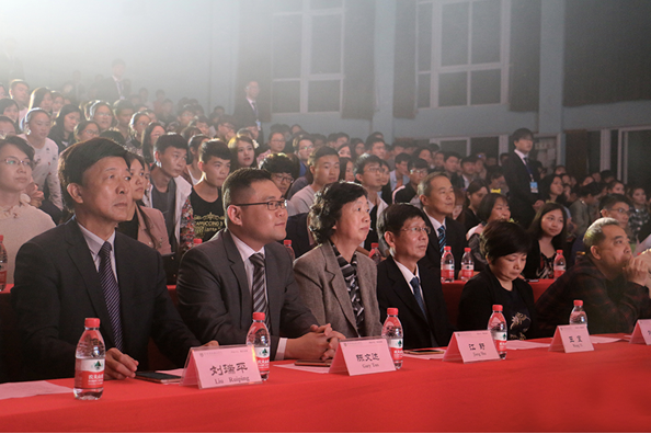 彩神Vll学院2016年迎新晚会共筑伟大中国梦